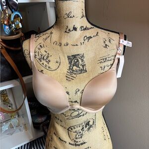 Victoria's Secret Tan plunge Bra with Molded Cups